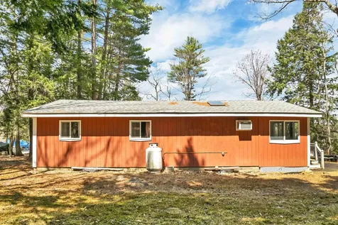 190 Nicola Road Middleton NH 03887