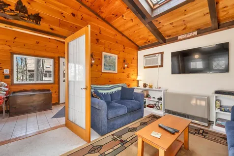 190 Nicola Road Middleton NH 03887