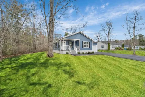 35 Adams Avenue Seabrook NH 03874