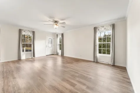 35 Adams Avenue Seabrook NH 03874