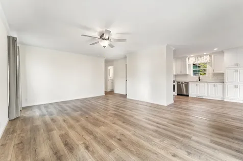 35 Adams Avenue Seabrook NH 03874