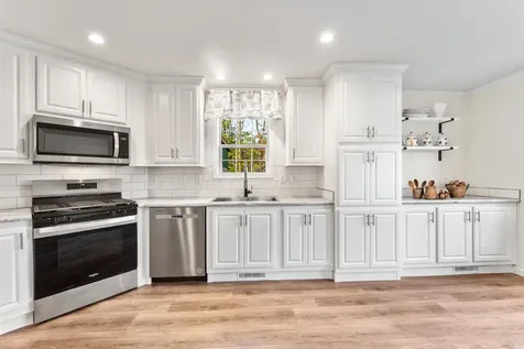 35 Adams Avenue Seabrook NH 03874