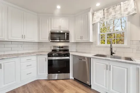 35 Adams Avenue Seabrook NH 03874