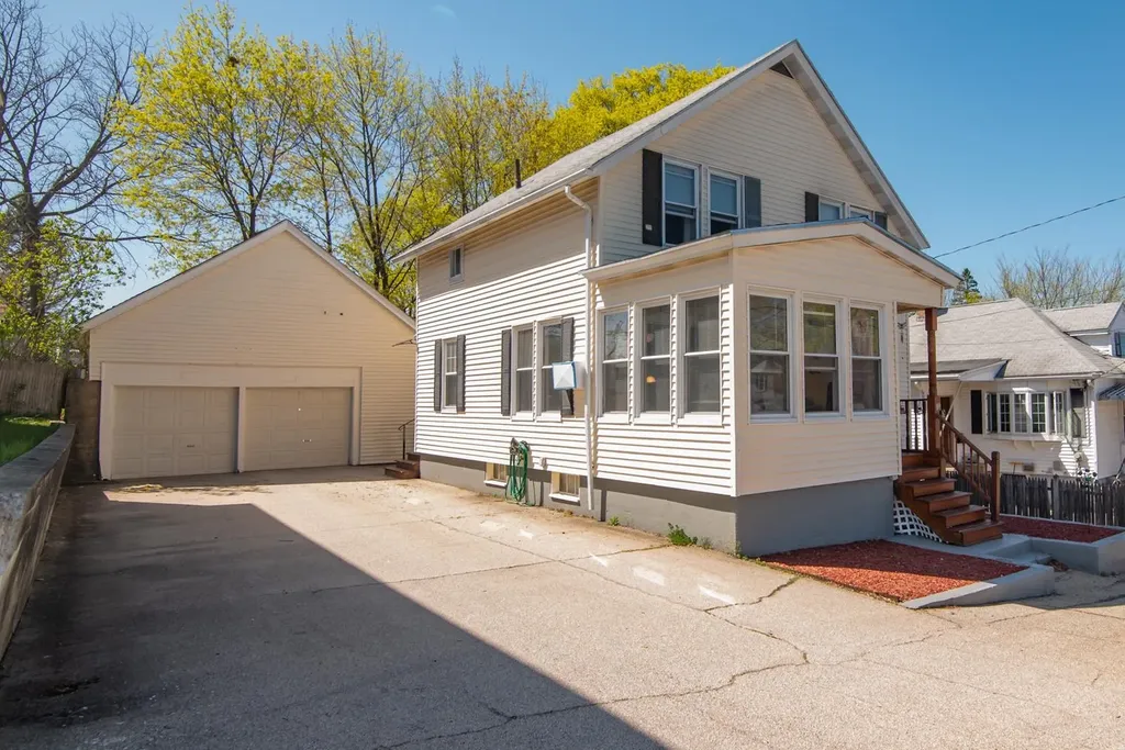 34 Lafayette Street Manchester NH 03102