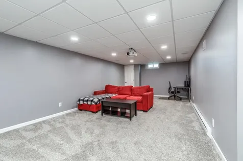 49 Devco Drive Manchester NH 03103