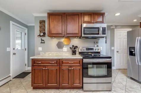 49 Devco Drive Manchester NH 03103