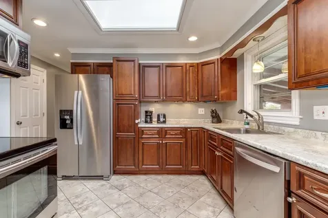49 Devco Drive Manchester NH 03103