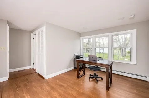 11 Post Road North Hampton NH 03862