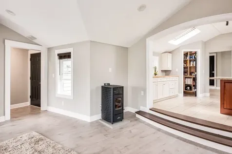 11 Post Road North Hampton NH 03862