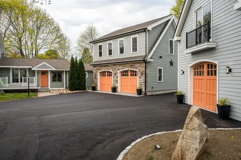 11 Post Road North Hampton NH 03862