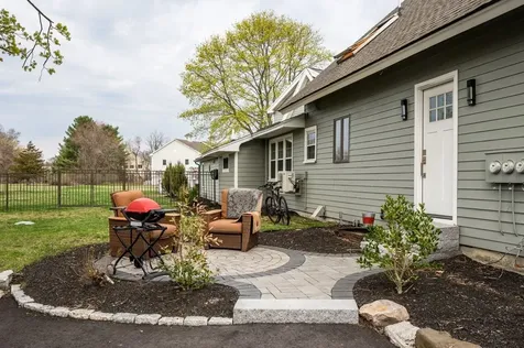 11 Post Road North Hampton NH 03862