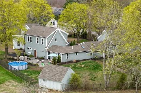 11 Post Road North Hampton NH 03862