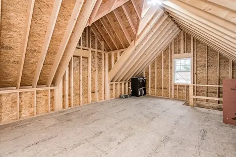 11 Post Road North Hampton NH 03862