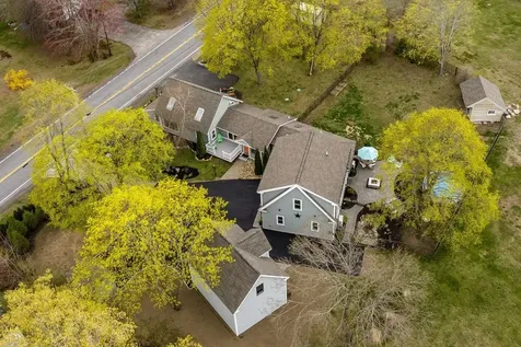 11 Post Road North Hampton NH 03862