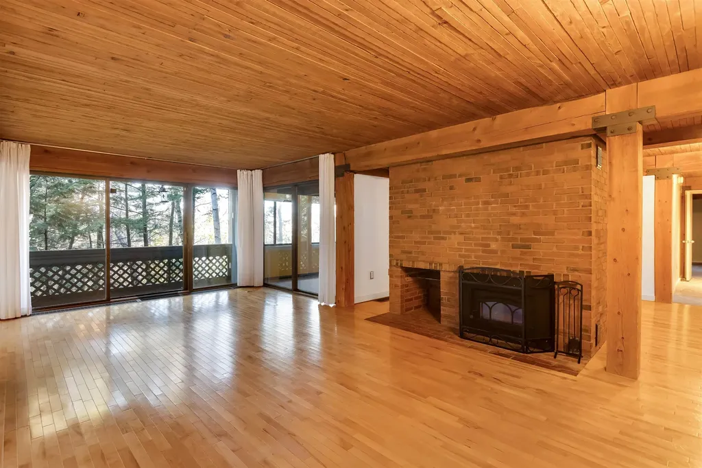 122 Redrock Drive Burlington VT 05401