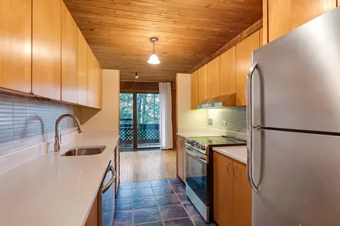 122 Redrock Drive Burlington VT 05401
