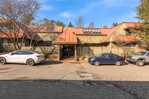 122 Redrock Drive Burlington VT 05401