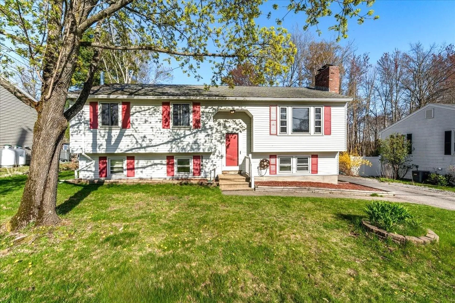 15 Brad Court Manchester NH 03103