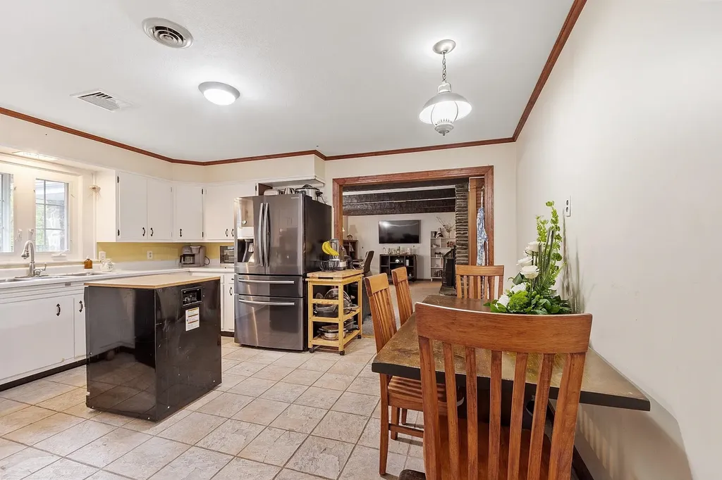 134 Emerson Avenue Hampstead NH 03841