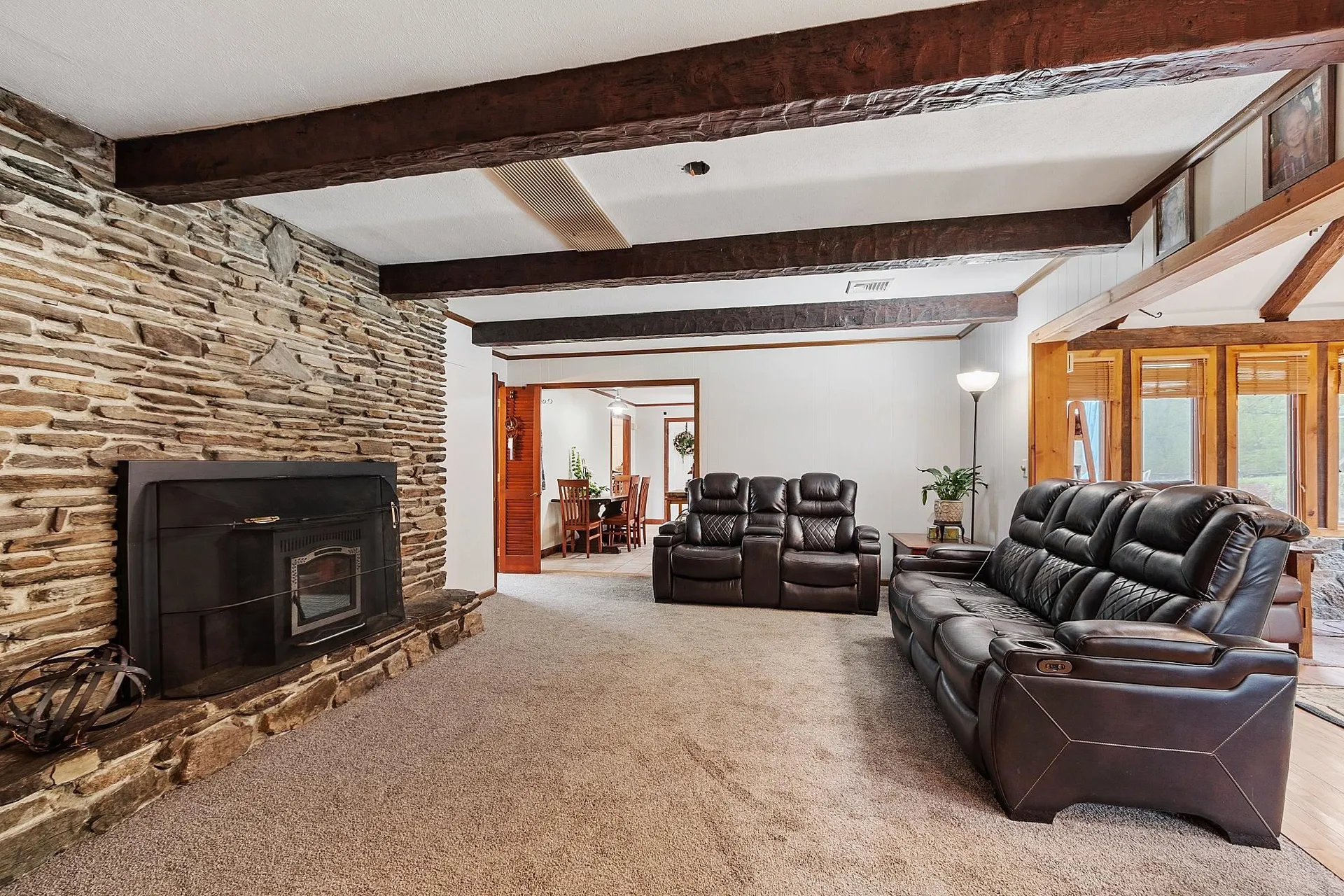 134 Emerson Avenue Hampstead NH 03841