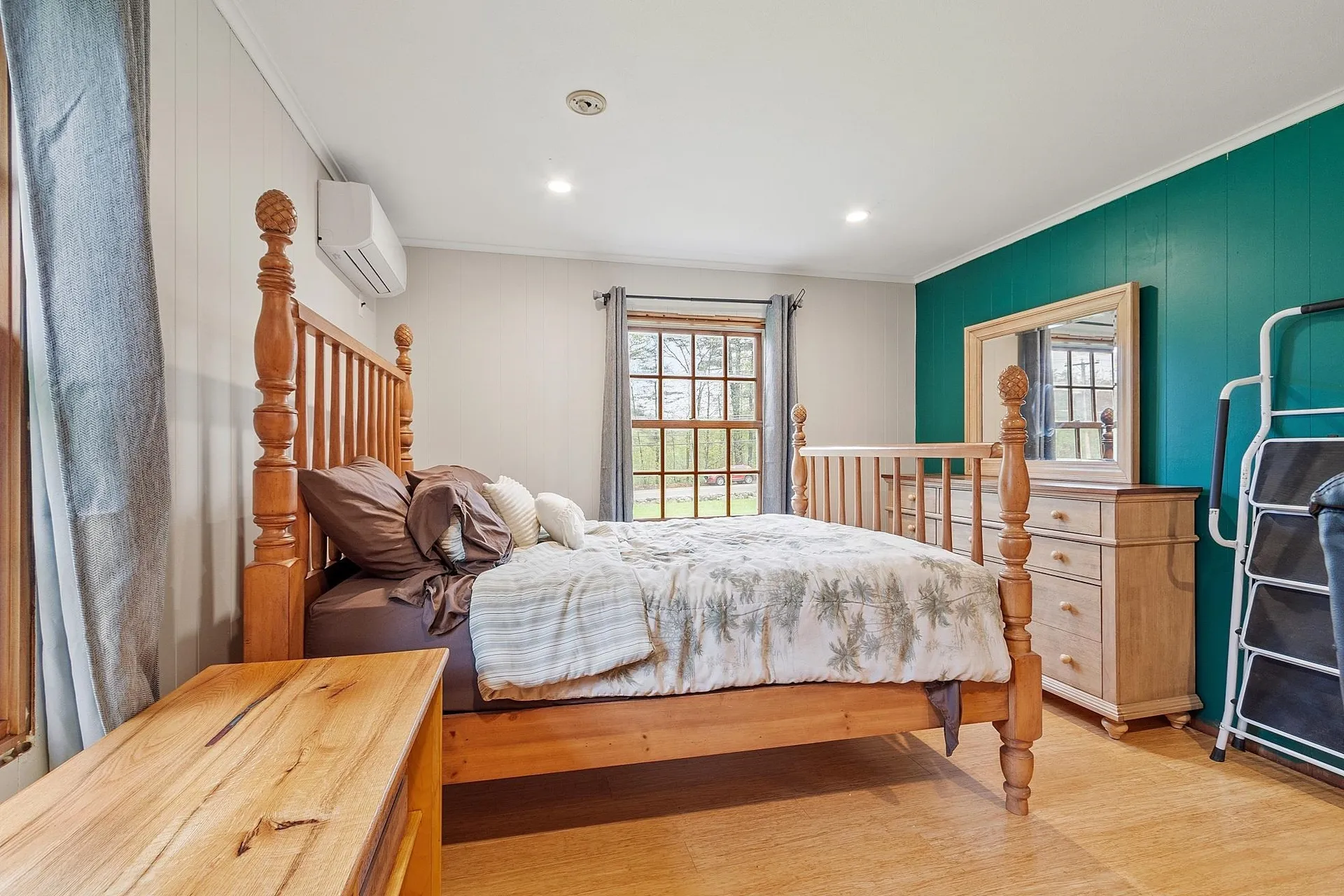 134 Emerson Avenue Hampstead NH 03841