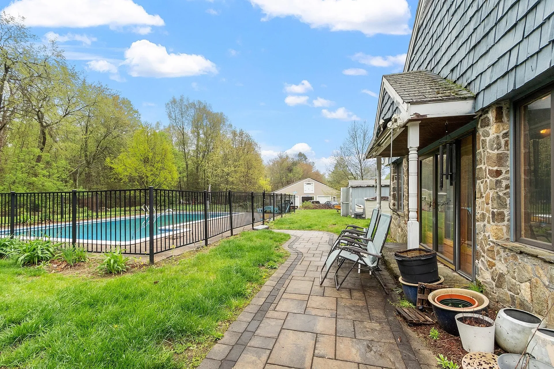 134 Emerson Avenue Hampstead NH 03841