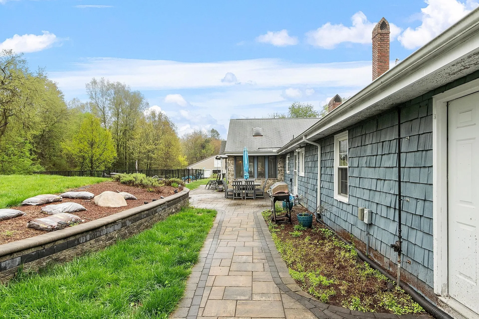 134 Emerson Avenue Hampstead NH 03841