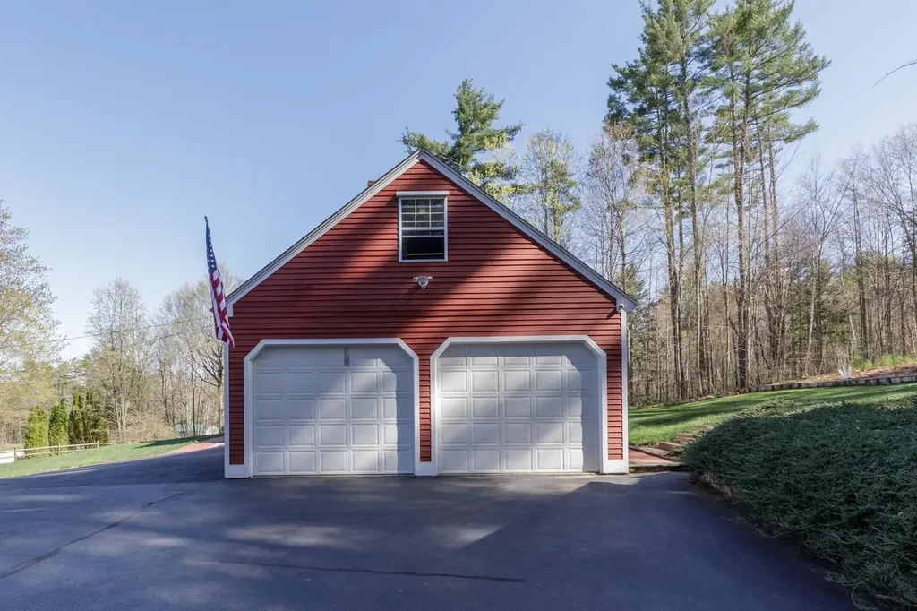 936 Route 103 E Warner NH 03278