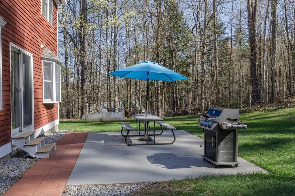 936 Route 103 E Warner NH 03278