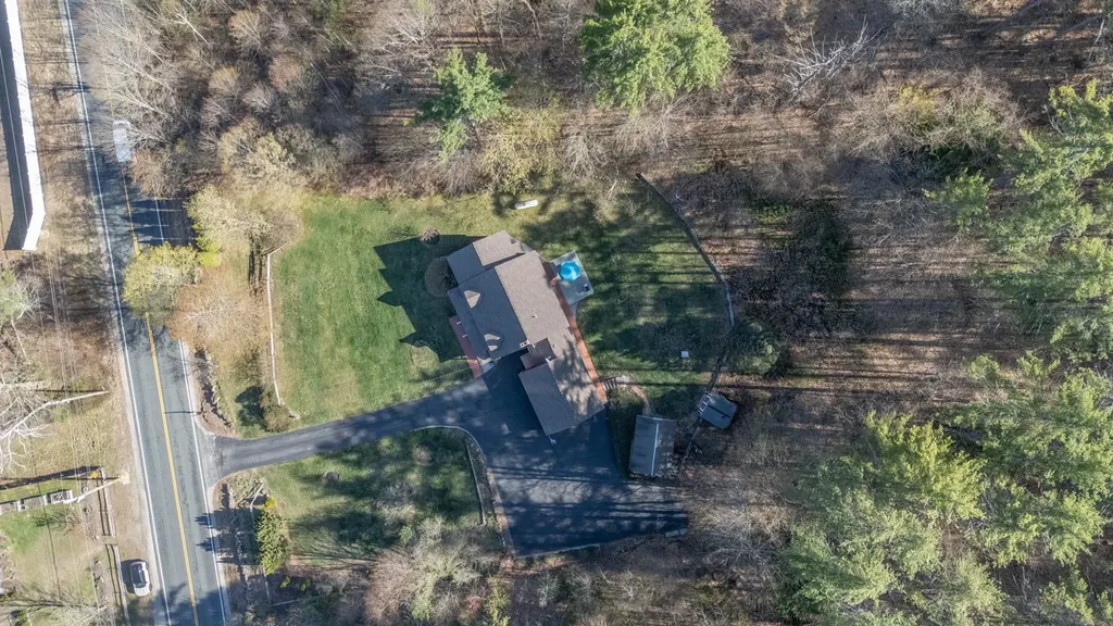 936 Route 103 E Warner NH 03278