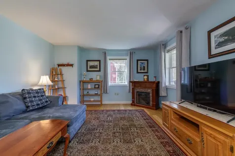 936 Route 103 E Warner NH 03278