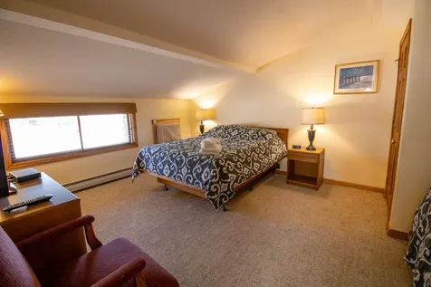 1640 Daniel Webster Highway Woodstock NH 03293