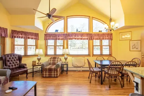 1640 Daniel Webster Highway Woodstock NH 03293