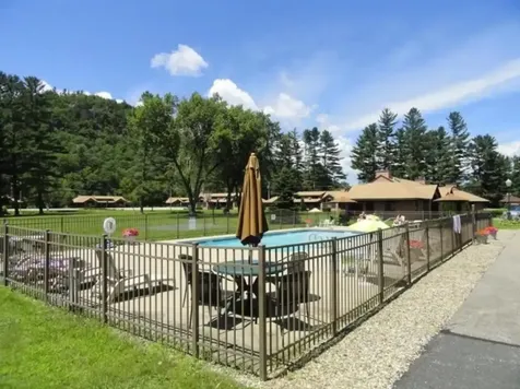 1640 Daniel Webster Highway Woodstock NH 03293