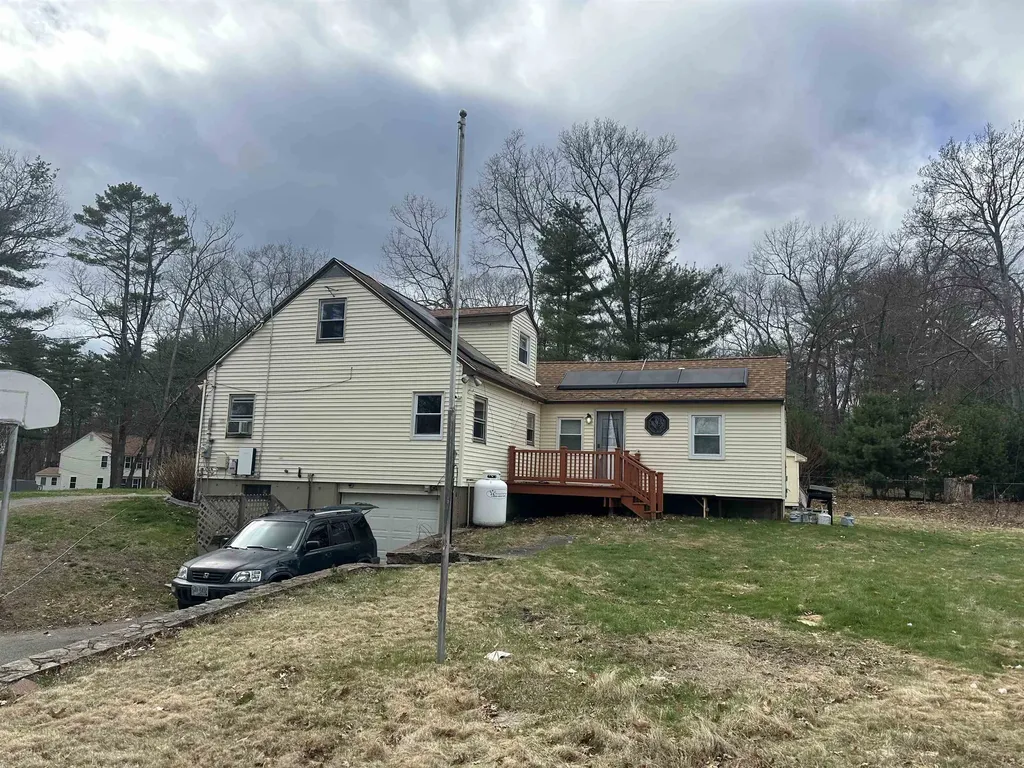 108 Forrest Street Plaistow NH 03865