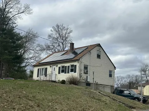 108 Forrest Street Plaistow NH 03865