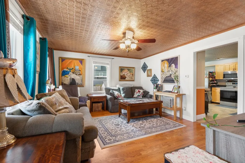 8 River Street Exeter NH 03833