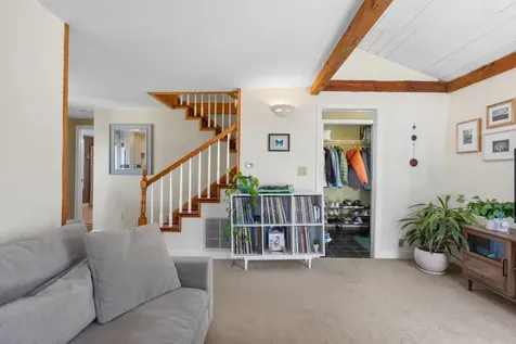 8 River Street Exeter NH 03833