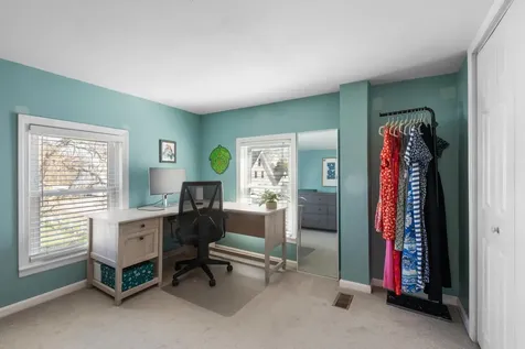 8 River Street Exeter NH 03833