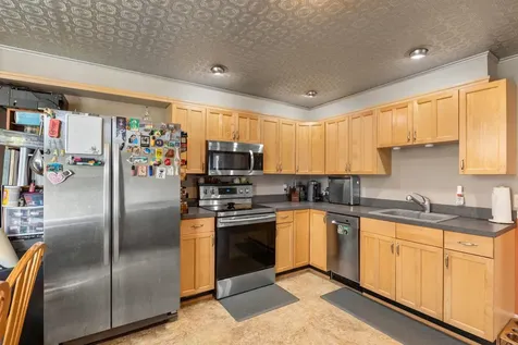 8 River Street Exeter NH 03833