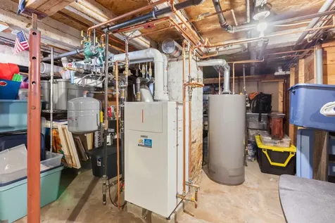 8 River Street Exeter NH 03833