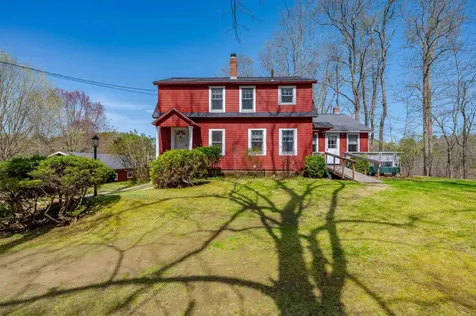 127 Turtle Pond Road Lee NH 03861