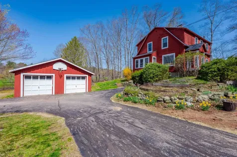 127 Turtle Pond Road Lee NH 03861