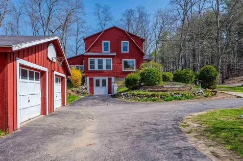 127 Turtle Pond Road Lee NH 03861