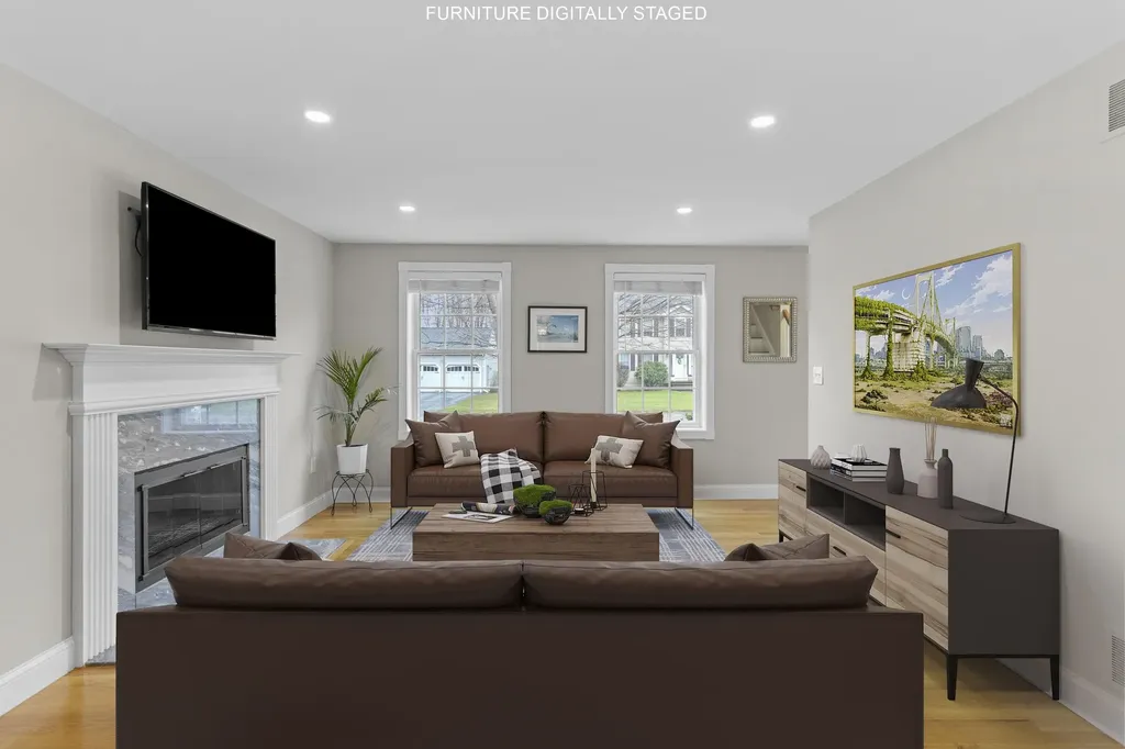 7 Sousa Boulevard Hudson NH 03051