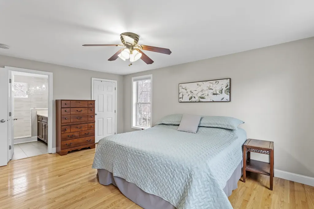 7 Sousa Boulevard Hudson NH 03051