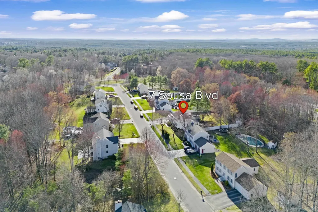 7 Sousa Boulevard Hudson NH 03051