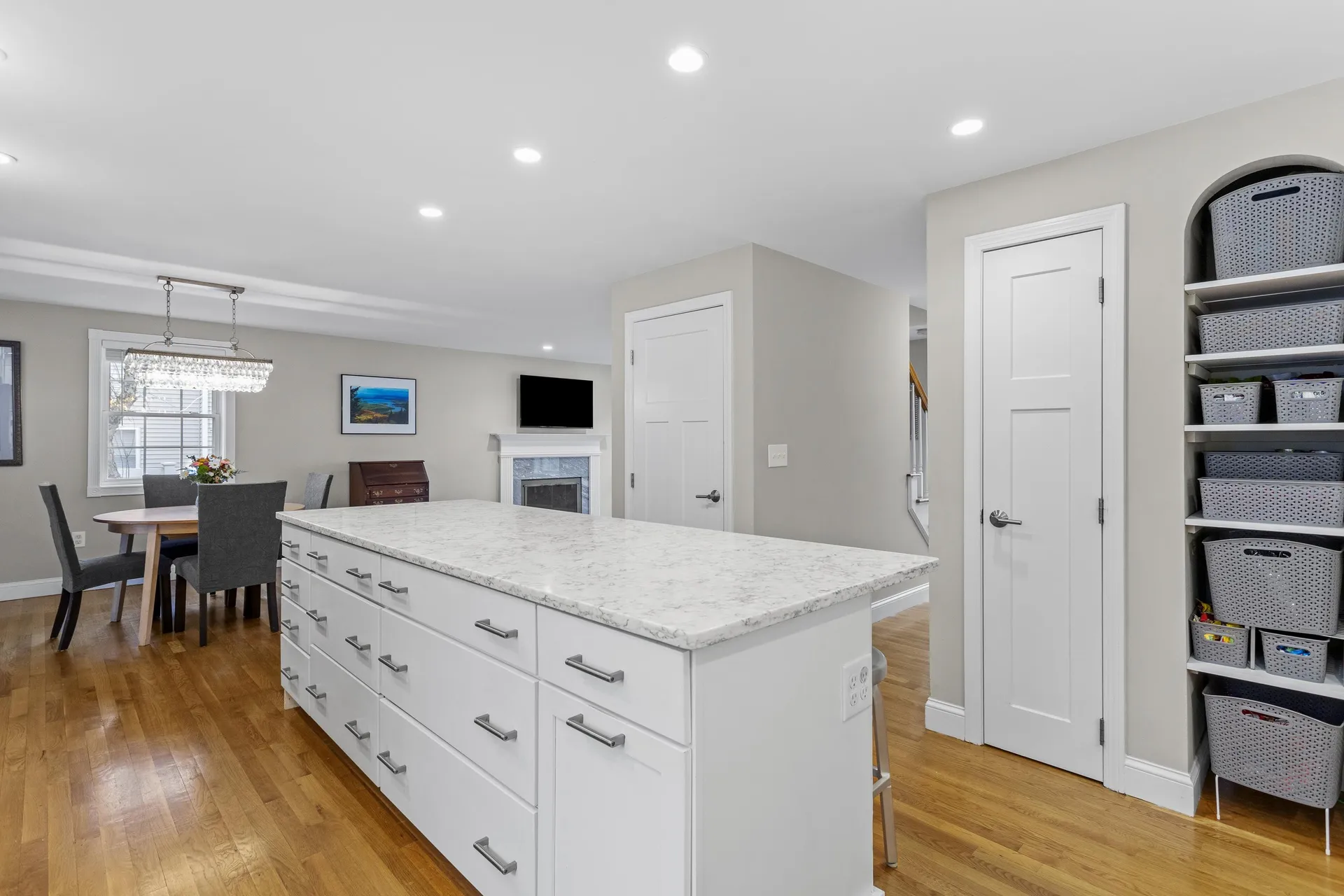 7 Sousa Boulevard Hudson NH 03051