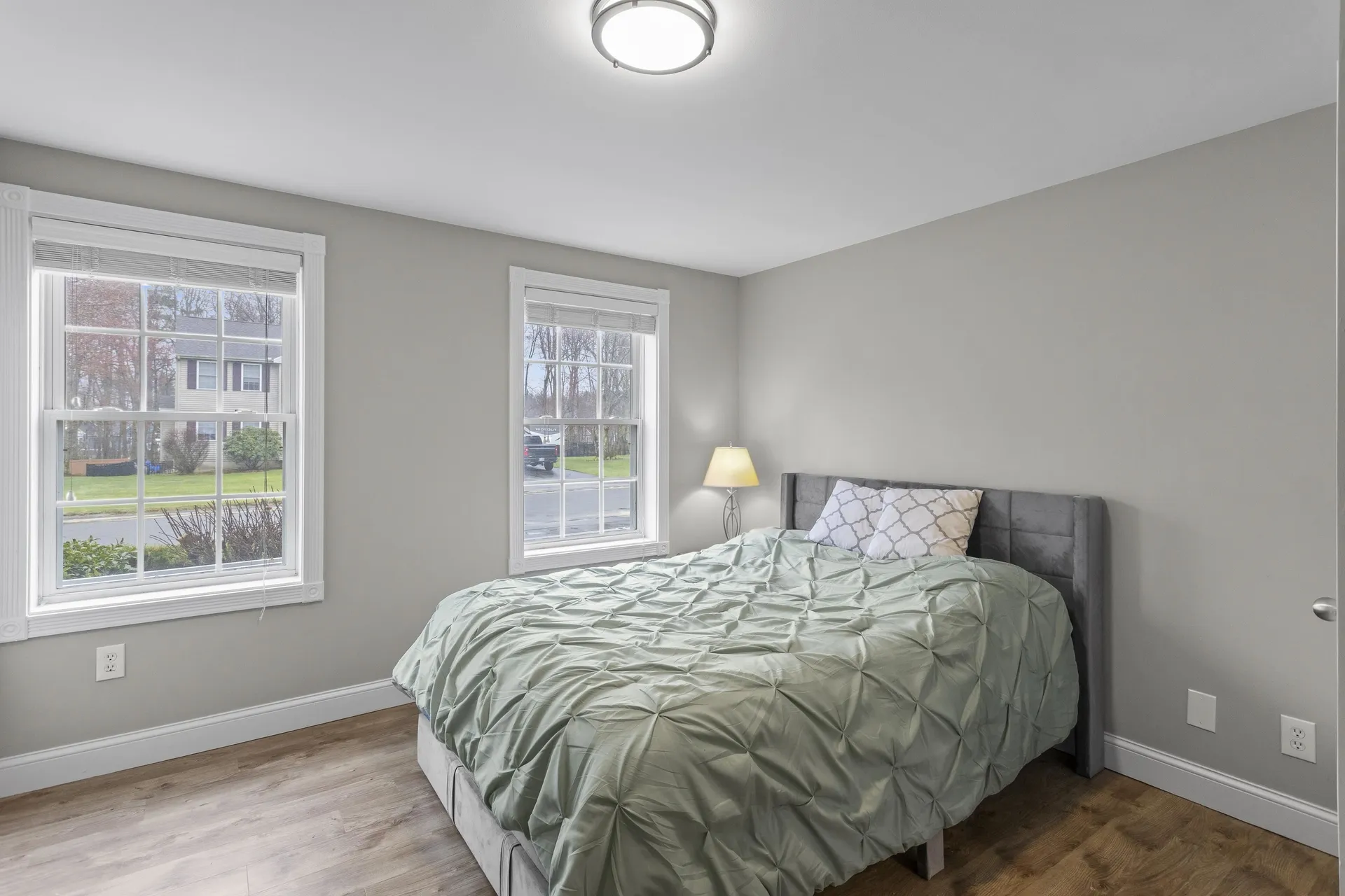7 Sousa Boulevard Hudson NH 03051