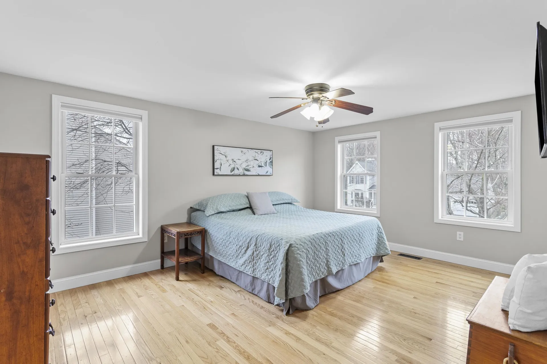7 Sousa Boulevard Hudson NH 03051